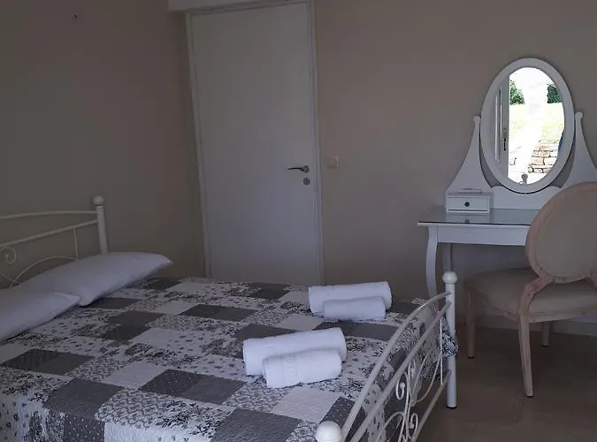 Akti Anastasia Acharavi (Corfu)